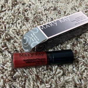 Mary Kay nourishine plus Red Passion lip gloss. New!!